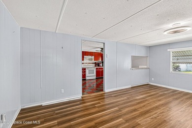 OWNER WILL CONSIDER ALL OFFERS! Fantastic opportunity in the - photo 15