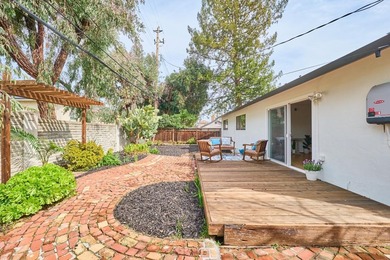 Welcome to this well-located 4BD/2BA home offering 1,370+ sq ft - photo 16
