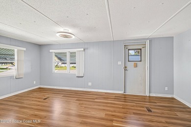 OWNER WILL CONSIDER ALL OFFERS! Fantastic opportunity in the - photo 16