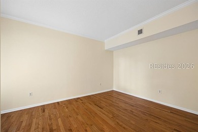 Nicely maintained 2-bedroom, 2-bath Anchorage villa ideally - photo 26