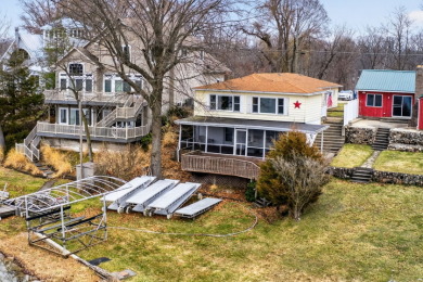 CHARMING LAKEFRONT GETAWAY! - photo 2