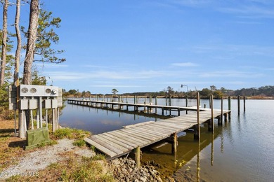 Welcome to this stunning Oriental retreat where coastal charm - photo 40