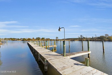 Welcome to this stunning Oriental retreat where coastal charm - photo 41