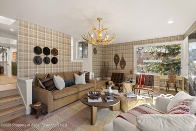 A rare opportunity to own an exceptionally refined four-bedroom - photo 4