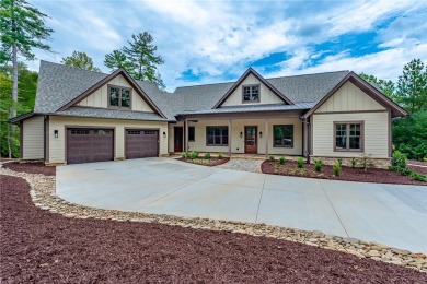 Lake Keowee Home Sale Pending in Sunset South Carolina