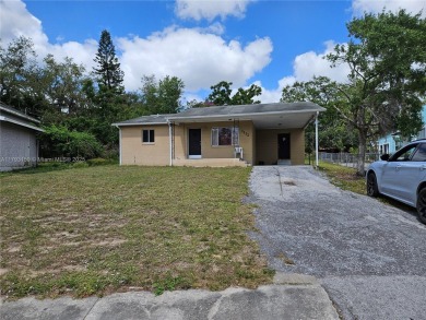 Lake Home For Sale in Sebring, Florida