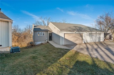 (private lake, pond, coastal) Townhome/Townhouse For Sale in Gladstone Missouri