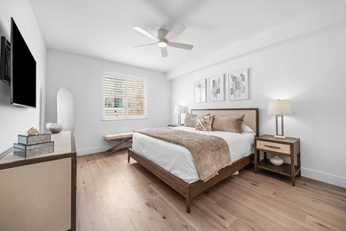 Absolutely stunning designer renovated condo in the heart of - photo 19