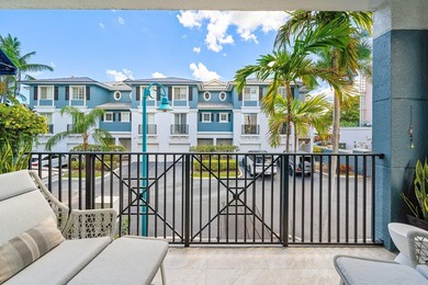 Absolutely stunning designer renovated condo in the heart of - photo 23