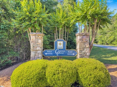 Listed by Chuck Hayes with Kiersten Bell + Co. Escape to - photo 5