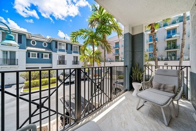 Absolutely stunning designer renovated condo in the heart of - photo 25