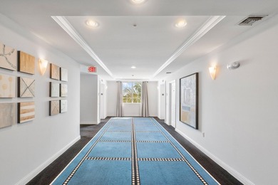 Absolutely stunning designer renovated condo in the heart of - photo 27
