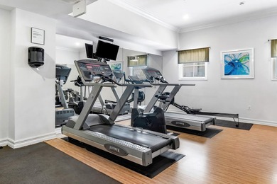 Absolutely stunning designer renovated condo in the heart of - photo 29