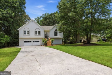 Move-in ready and completely remodeled! This 3-bedroom, 2-bath - photo 1