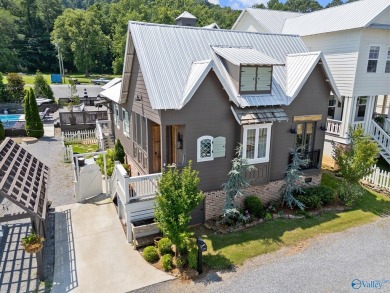 Lake Home For Sale in Guntersville, Alabama