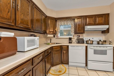 Welcome to 2606 Beach Drive! This One Of A Kind Hi Ranch Is - photo 2