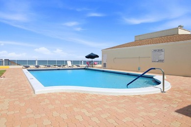 Virtually Staged. Wake up to breathtaking panoramic water views - photo 30