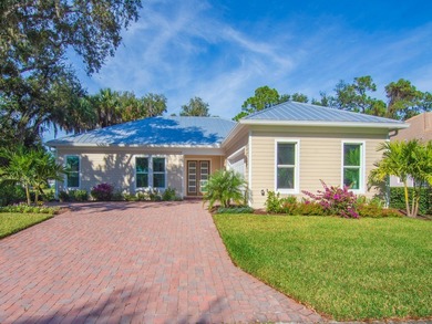 (private lake, pond, creek) Home For Sale in Vero Beach Florida