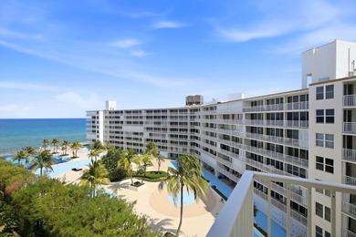 Virtually Staged. Wake up to breathtaking panoramic water views - photo 31