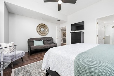 Imagine living just a short stroll away from the beach with a - photo 33