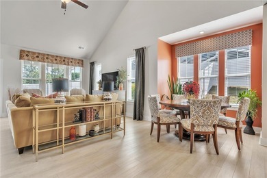 Just over 20 minutes to Downtown Greenville!! This townhome sits