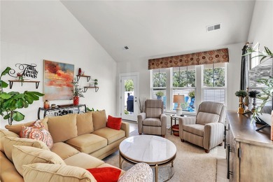 Just over 20 minutes to Downtown Greenville!! This townhome sits