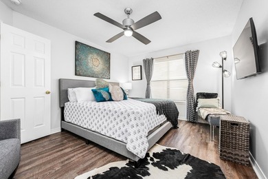 Imagine living just a short stroll away from the beach with a - photo 39