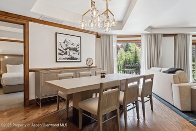 2024 renovations completed (including new decor, furniture - photo 9