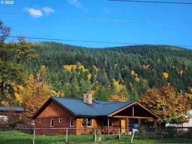 Lake Home For Sale in Sandy, Oregon
