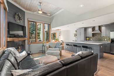 This bright, beautifully furnished 2-bed, 2.5-bath corner-lot - photo 4