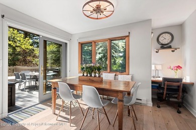 This bright, beautifully furnished 2-bed, 2.5-bath corner-lot - photo 9