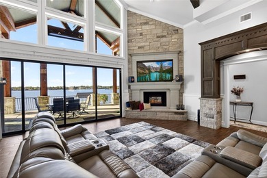 Resort style lake living at it's finest. Custom 5 bedrooms, 5 - photo 14