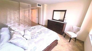 Fantastic canal views from this condo 1bed/1bath at the prestige - photo 21