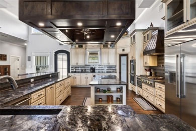 Resort style lake living at it's finest. Custom 5 bedrooms, 5 - photo 22