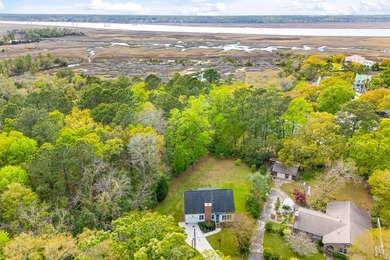 Welcome to 651 Semhat Street, where location, opportunity, and - photo 31