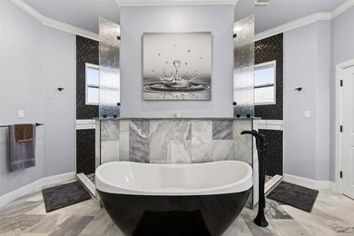 Resort style lake living at it's finest. Custom 5 bedrooms, 5 - photo 35