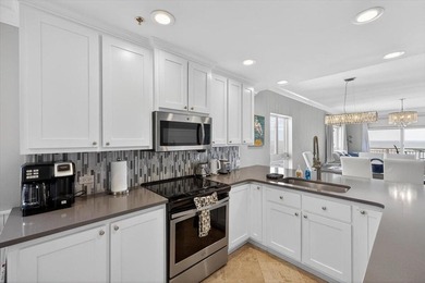 This PENTHOUSE ocean view condo will take your breath away! - photo 6