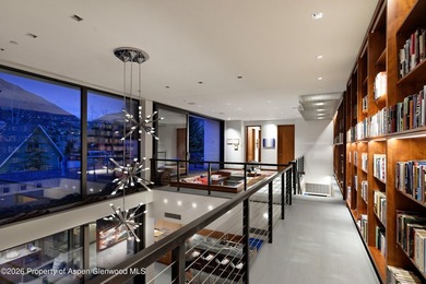 Located on a cul-de-sac just minutes from downtown Aspen, this - photo 10