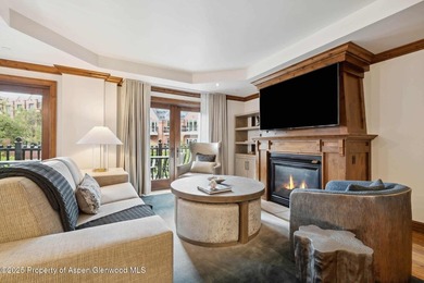 2024 renovations completed (including new decor, furniture - photo 2
