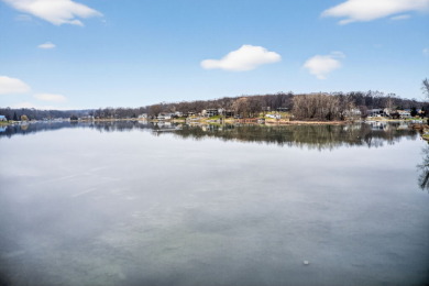 CHARMING LAKEFRONT GETAWAY! - photo 7
