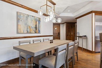 2024 renovations completed (including new decor, furniture - photo 10