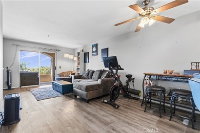 Picture your mornings starting in the custom updated kitchen - photo 11