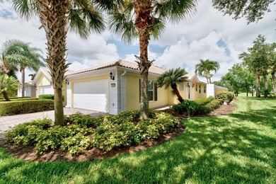 Lake Townhome/Townhouse For Sale in Vero Beach, Florida