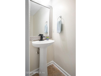 Beautiful 4-bedroom, 2.5-bath home in the heart of Jacksonville - photo 22