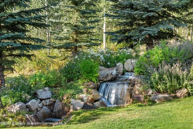 Perched atop Ridge Run on a private 3/4-acre lot, this Michael - photo 7