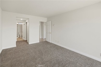 RECENTLY REFRESHED! ALL NEW INTERIOR PAINT (WALLS, DOORS & - photo 28