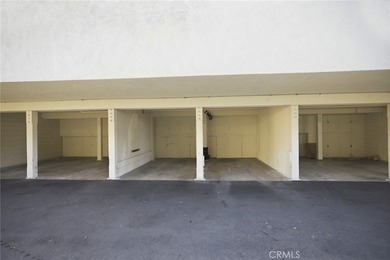 RECENTLY REFRESHED! ALL NEW INTERIOR PAINT (WALLS, DOORS & - photo 40