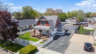 Amazing opportunity to live where you work or work close to - photo 2