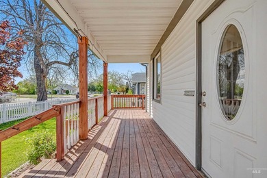 Amazing opportunity to live where you work or work close to - photo 5