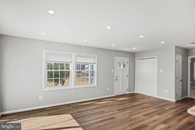 This beautifully renovated one level townhouse offers affordable - photo 6